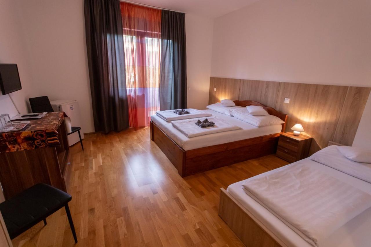 Margareta Apartman Es Ueduelohaz Bogacs Luaran gambar